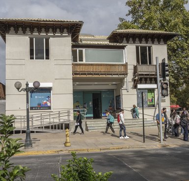 Biblioteca Municipal de Providencia