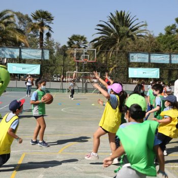 "Sanos y Felices": Se aumentará las horas de actividad física en los establecimientos municipales