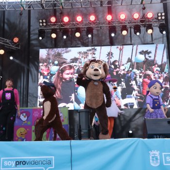 Casi 3 mil vecinos disfrutaron del show del Perro Chocolo