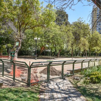 Estamos habilitando la zona canina más grande de Providencia en el Parque Inés de Suárez