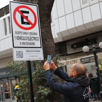 Habilitamos plan piloto de estacionamientos para vehículos eléctricos de carga