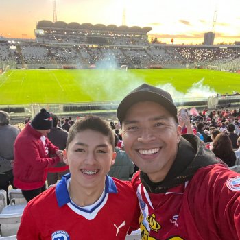 Estudiantes de Providencia pudieron disfrutar en el estadio del partido Chile-Paraguay