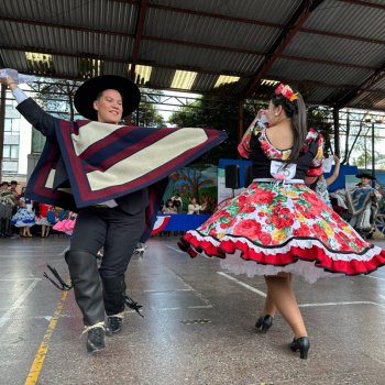 Más de 200 bailarines participaron en el campeonato escolar de cueca de Providencia 2024