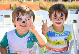 Vecinos disfrutan de “Verano en tu Plaza”