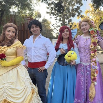 Más de 3 mil personas disfrutaron la feria literaria “Y vivieron felices para siempre” en el Parque Bustamante