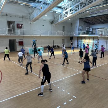 Baile, futsal, voleibol y mucho más: descubre los nuevos talleres del Gimnasio Santa Isabel